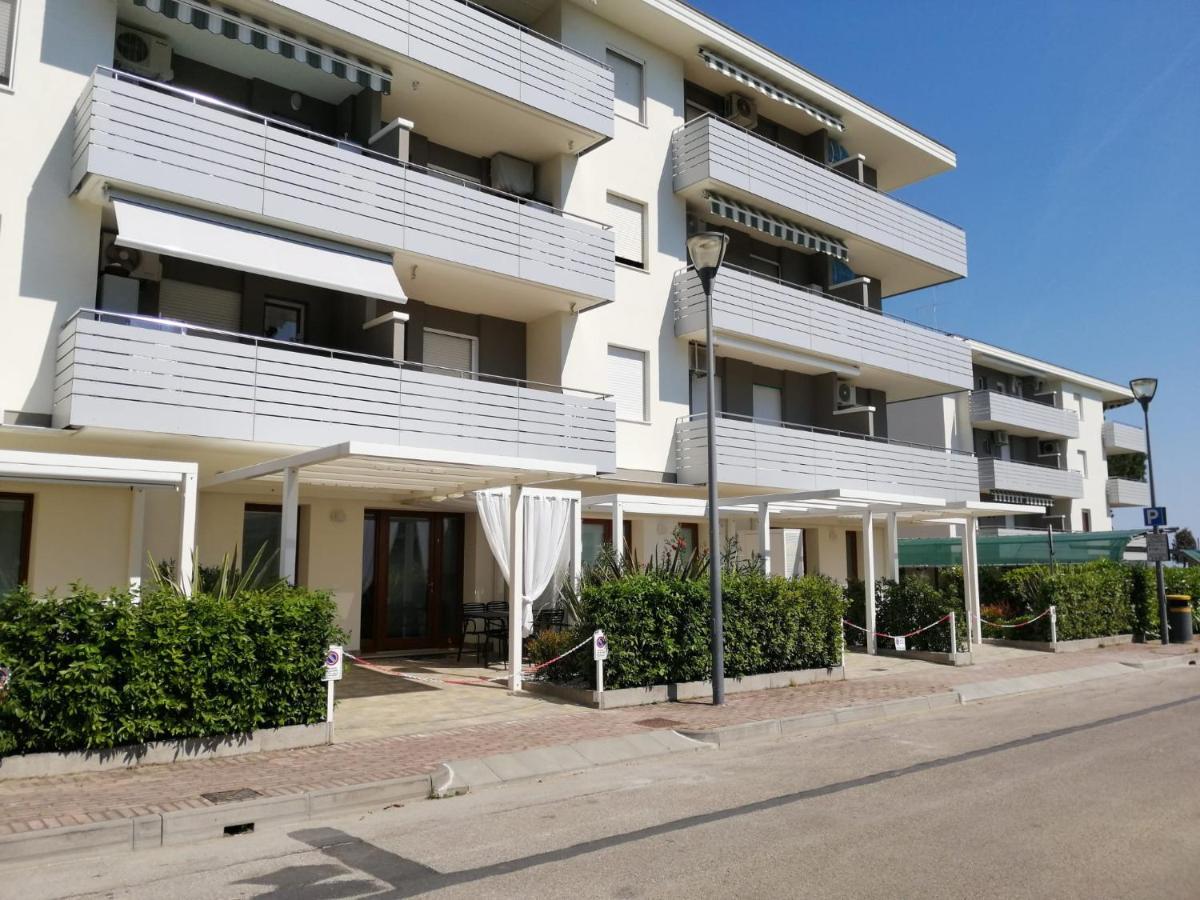 Condominio Diana Est- Gemini Bibione Luaran gambar